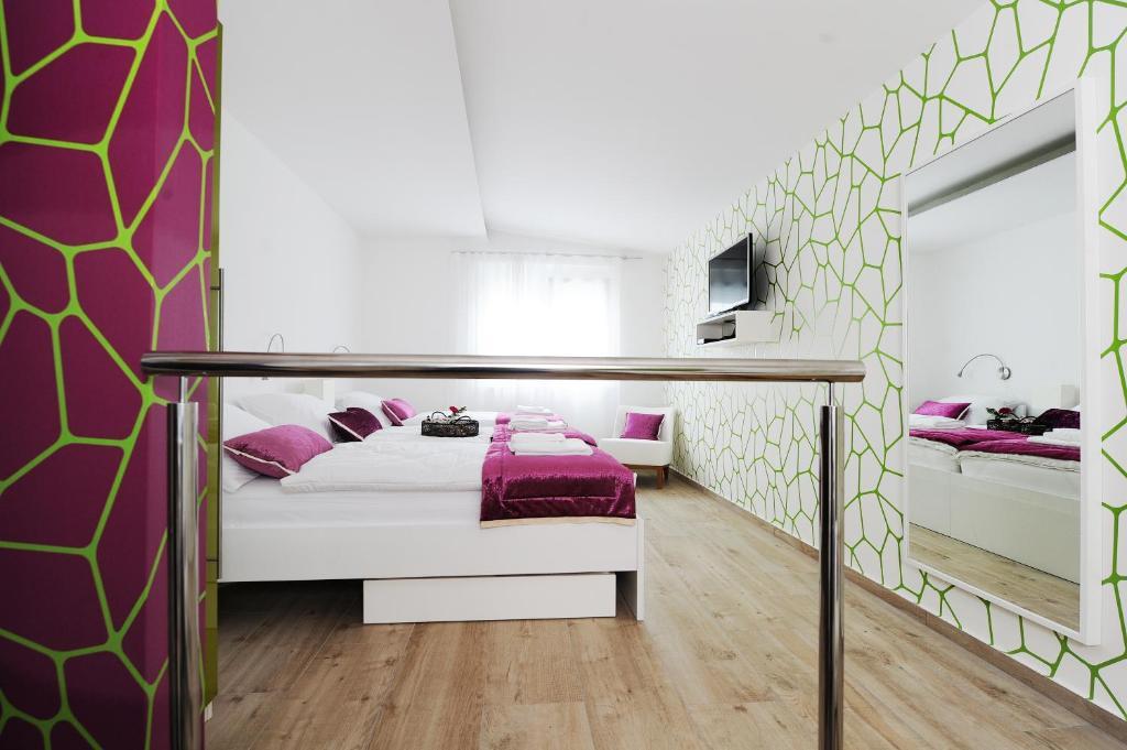 Garni Hotel Azur Ljubljana Room photo